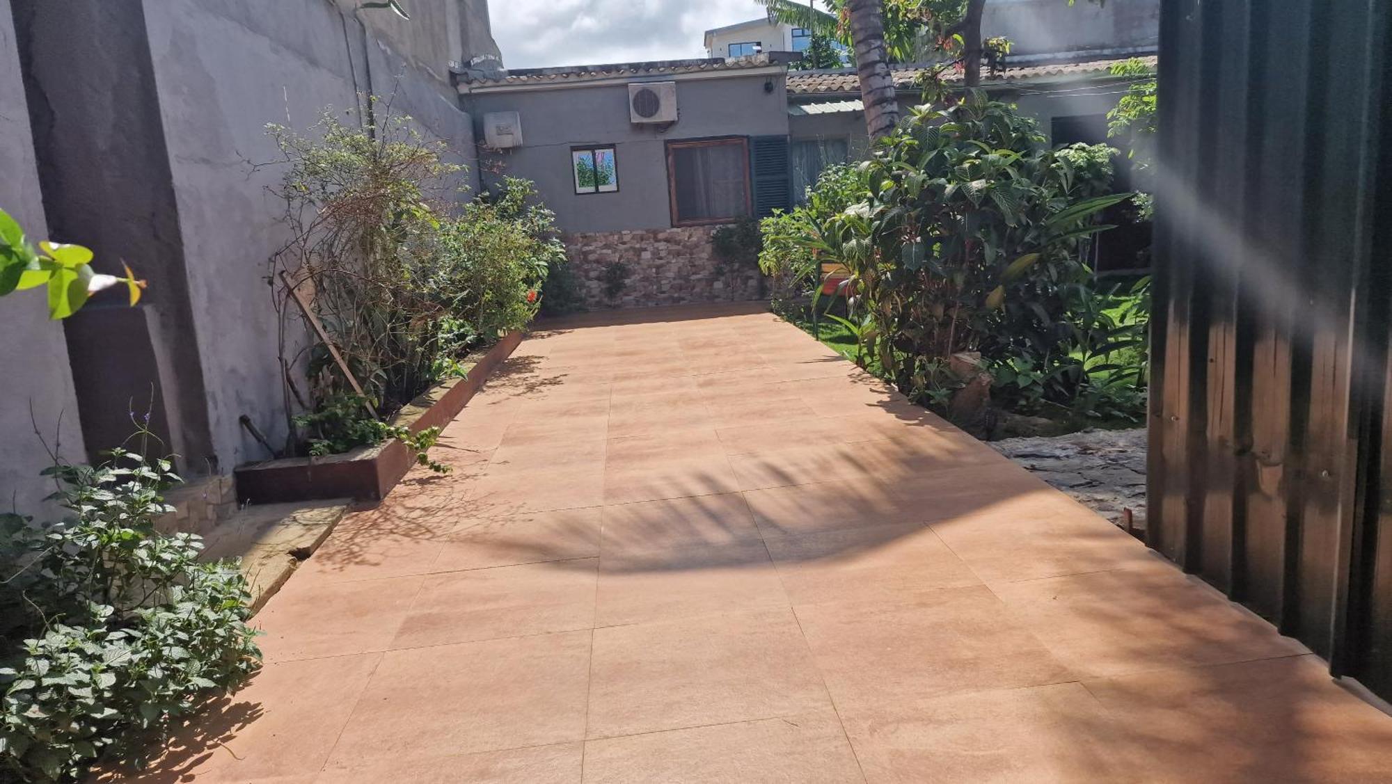 Monteiro Paradise Guest House サントメ エクステリア 写真