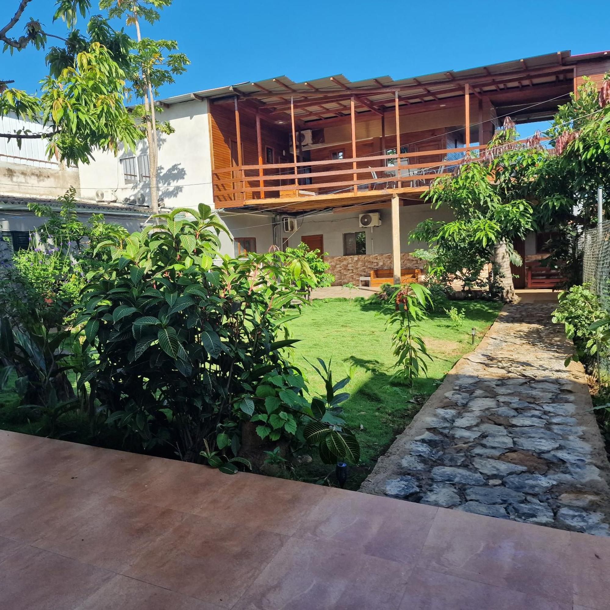 Monteiro Paradise Guest House サントメ エクステリア 写真
