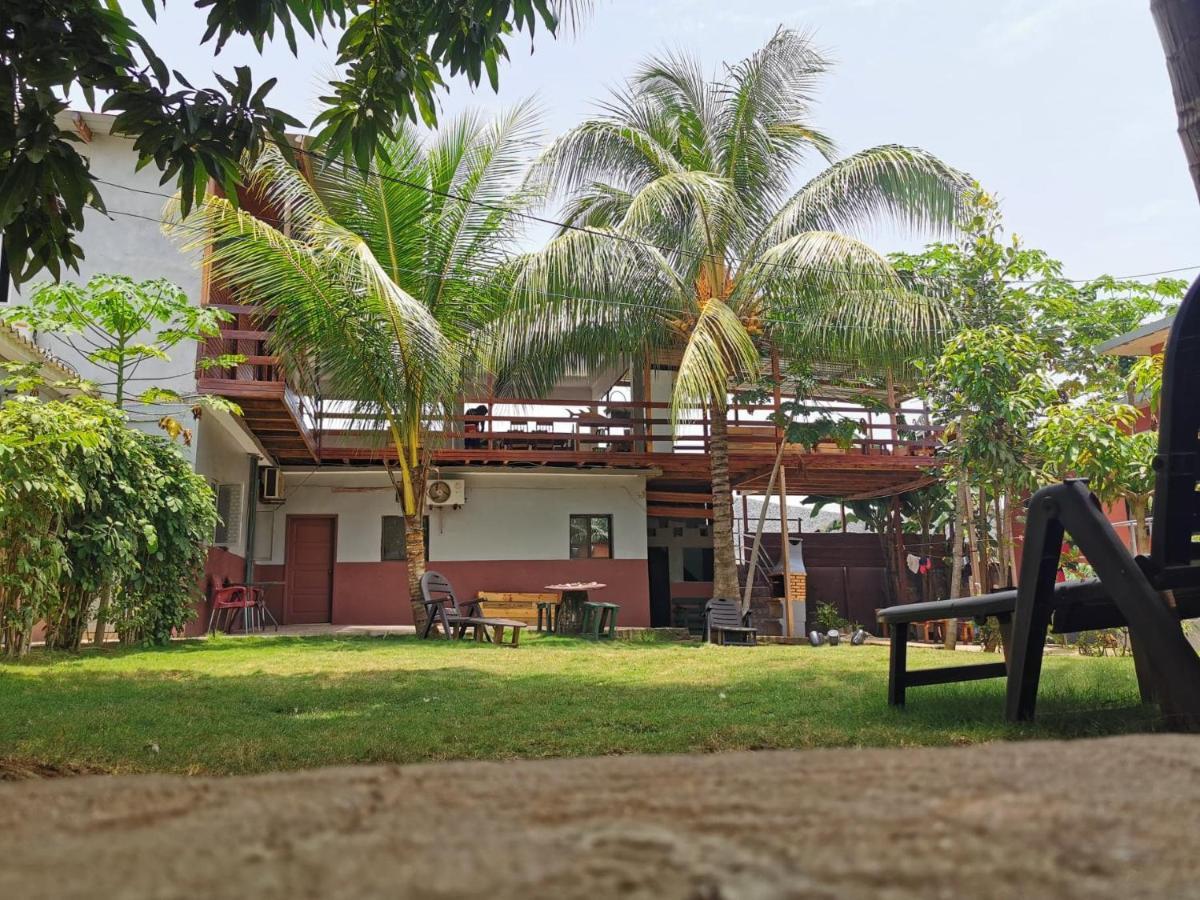 Monteiro Paradise Guest House サントメ エクステリア 写真